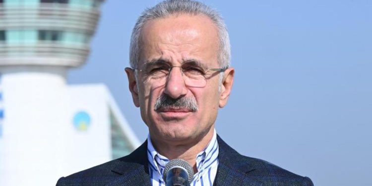 Uraloğlu açıkladı: Havayoluyla seyahat eden yolcu sayısı 199 milyonu geçti