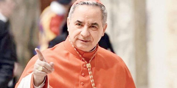 Vatikan’da yolsuzluk skandalı: Eski kardinale 5.5 yıl mahpus