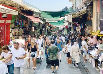 Vize muafiyeti turizmi yarı yarıya artırır