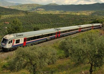 Yeni tren seferleri geliyor! Bakanlıktan göller ekspresi açıklaması…