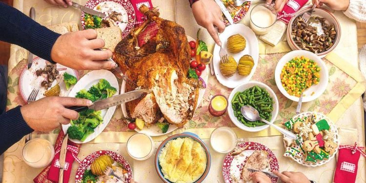 Yılbaşında konuta servis menülere olan talep önemli oranda arttı… Restoranlar ‘ev’lere çalışacak