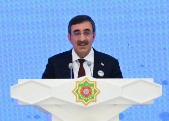 Yılmaz: Enflasyonla kararlı halde gayret ediyoruz