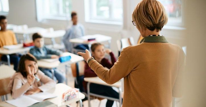 1 Ocak ek ders ödenir mi? Kontratlı ve takımlı öğretmen ek ders fiyatı 2024 ne kadar, kaç TL oldu?