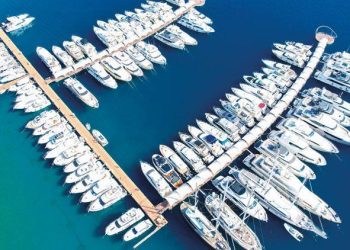 250 bin liralık tekne için 80 bin lira bağlama fiyatı isteniyor: Marina fiyatları tekneciyi zorluyor