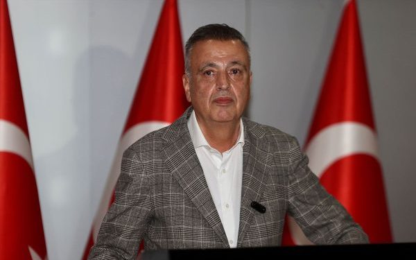 Ataşehir Belediye Başkanı İlgezdi CHP’den istifa etti