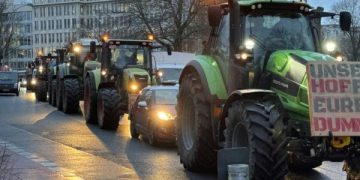 İtalya’da çiftçiler isyanda