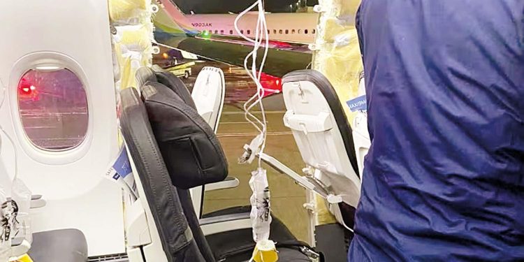 ABD 171 Boeing uçağının kullanımını askıya aldı