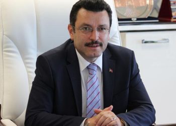 Ahmet Metin Genç kimdir, hangi vazifelerde bulundu? Ahmet Metin Genç nereli, evli mi? İşte, siyasi kariyeri…