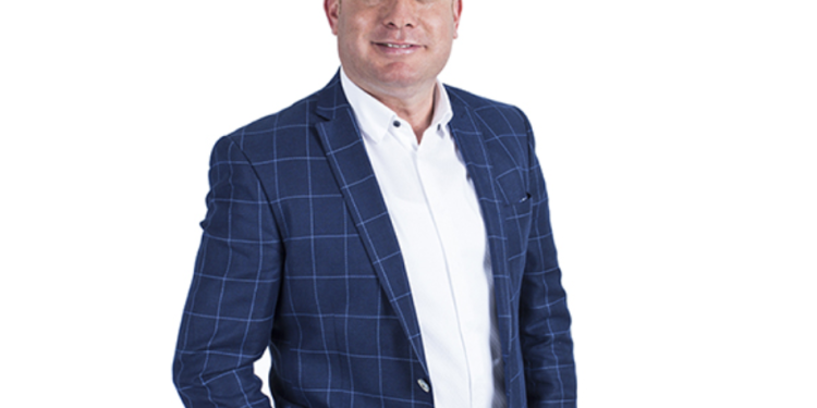 AK Parti Bayındır Belediye Lideri adayı Uğur Demirezen kimdir? İşte siyasi hayatı ve biyografisi