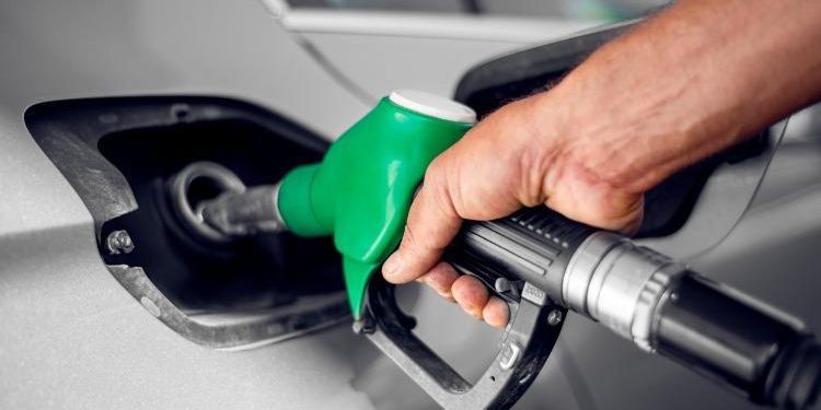 AKARYAKIT FİYATLARI 23 Ocak 2024 || Motorine (mazota), akaryakıta artırım geldi mi, fiyatı ne kadar oldu?