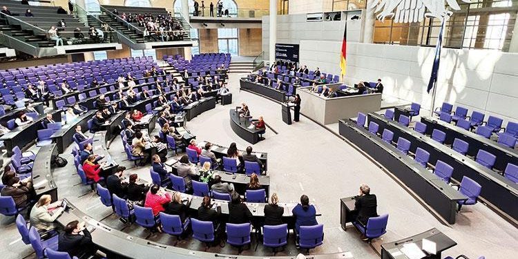 Alman meclisi ikili vatandaşlığı kabul etti