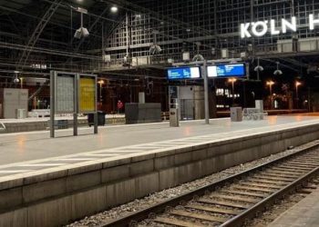 Almanya’da 3 günlük grev: Tren seferleri yapılamıyor