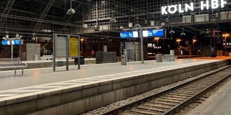 Almanya’da 3 günlük grev: Tren seferleri yapılamıyor