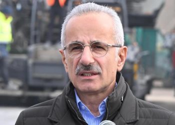 Bakan açıkladı: Zelzeleden etkilenen yollar için 6,3 milyar TL harcadık