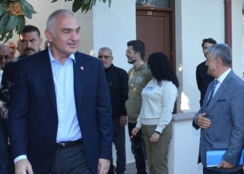 Bakan Ersoy açıkladı: Antalya rekor kırmaya devam edecek