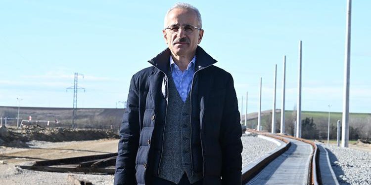 Bakan Uraloğlu ‘Halkalı-Kapıkule Süratli Tren Projesi’ için tarih verdi
