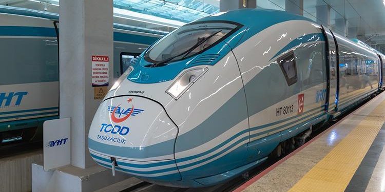 Bakan Uraloğlu İzmir’e süratli trenin geleceği tarihi açıkladı