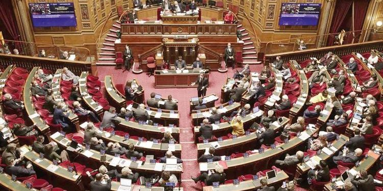 Bakü-Paris çizgisinde ipler gerildi… Fransa’ya yaptırım daveti