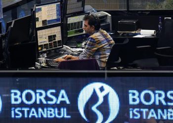 Borsa haftaya yatay başladı