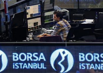 Borsa haftaya yatay başladı