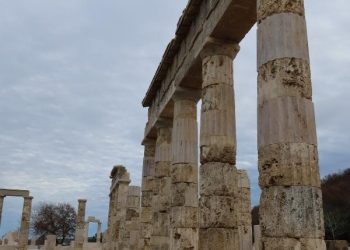 Büyük İskender’in taç giydiği antik saray kalıntıları 16 yıllık onarımın akabinde halka açılıyor