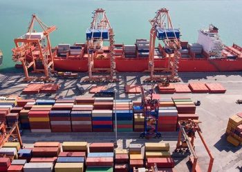 Dış ticaret açığı azaldı