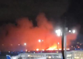 Dünya Japonya’dan gelen imajları konuşuyor… Yolcu uçağı alev alev yandı