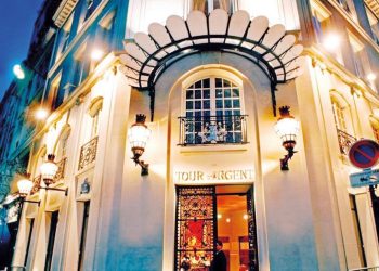 Efsane restoranda lüks şaraplar kayıp