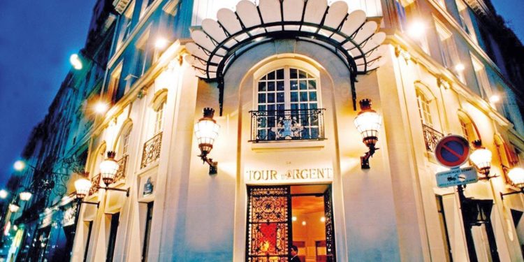 Efsane restoranda lüks şaraplar kayıp