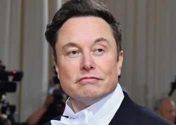 Elon Musk’tan yeni yapay zeka hamlesi! ChatGPT’ye rakip oldu, şimdiden 500 milyon dolar topladı