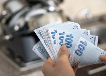 Emekliye kök maaş artacak mı? Kök maaş nasıl hesaplanır? İşte, E-Devlet emekli kök maaş öğrenme ekranı ve hesaplama formülü.