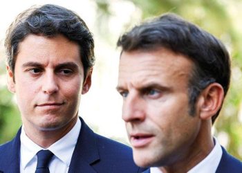 Fransa’nın en genç başbakanı oldu