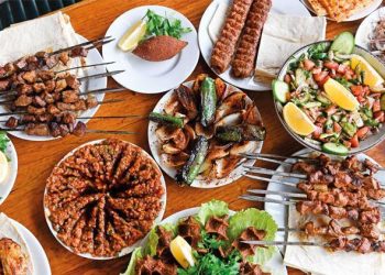 Günde 50 dürümden 450 kilo et satışına