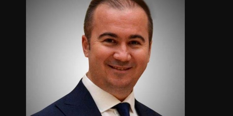 Hüseyin Ceylan Uluçay kimdir? AK Parti Afyonkarahisar Belediye Lider Adayı Hüseyin Ceylan’ın biyografisi