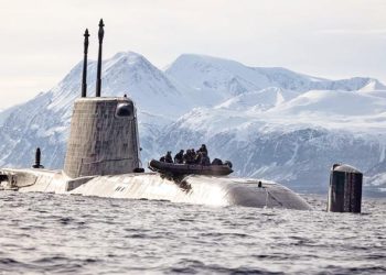 İngiliz donanması iş ilanı verdi: Tuğamiral aranıyor