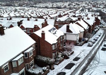 İngiltere’de soğuk hava alarmı: Haftalarca sürecek…