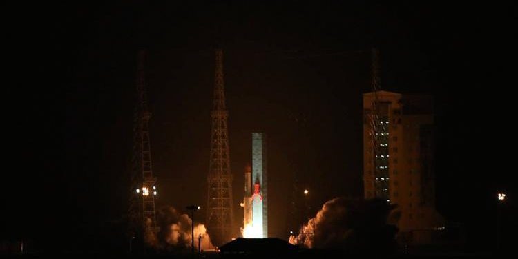 İran’dan uzaya tıpkı anda 3 uydu