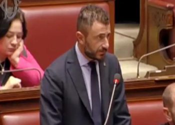 İtalya’nın konuştuğu skandal: Vekilin silahı ateş aldı, bir kişi yaralandı! Teste girmemek için dokunulmazlığını kullandı