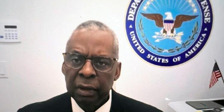 Kanser olduğu açıklanan ABD Savunma Bakanı birinci defa görüntülendi