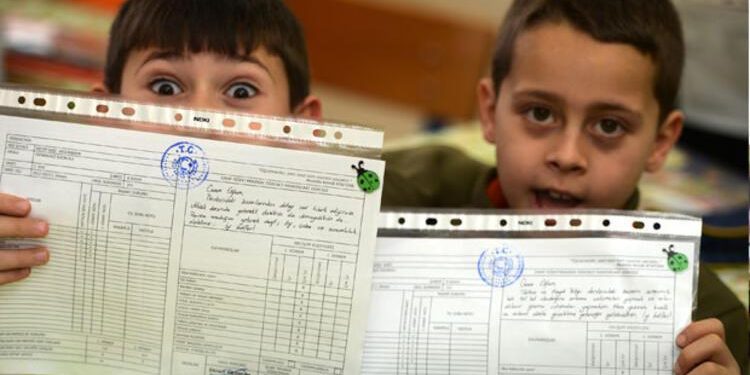 Karne günü ders işlenecek mi 2024? Karne günü yoklama alınır mı?