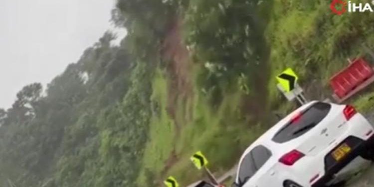 Kolombiya’da toprak kayması: Çok sayıda meyyit ve yaralı