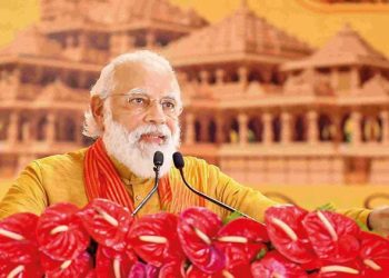 Modi’nin tartışmalı mabedi açılıyor