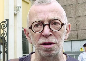 Moskova’da otomobil çarpmıştı… Muhalif Rus şair Rubinstein öldü