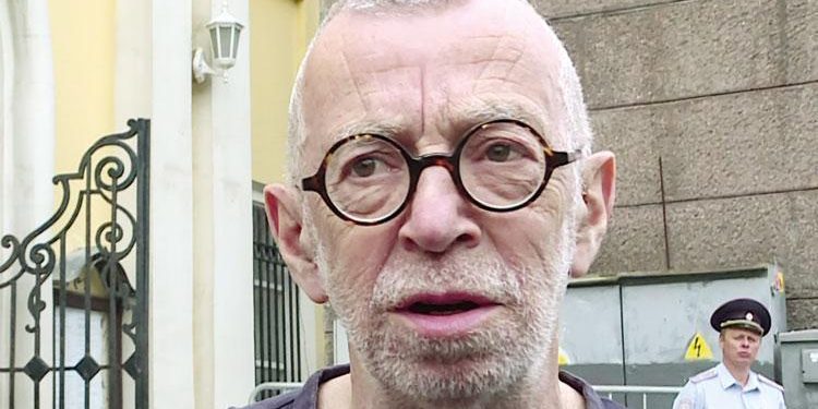 Moskova’da otomobil çarpmıştı… Muhalif Rus şair Rubinstein öldü