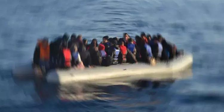 Nijerya’da tekne faciası: 8 meyyit, 100 kayıp