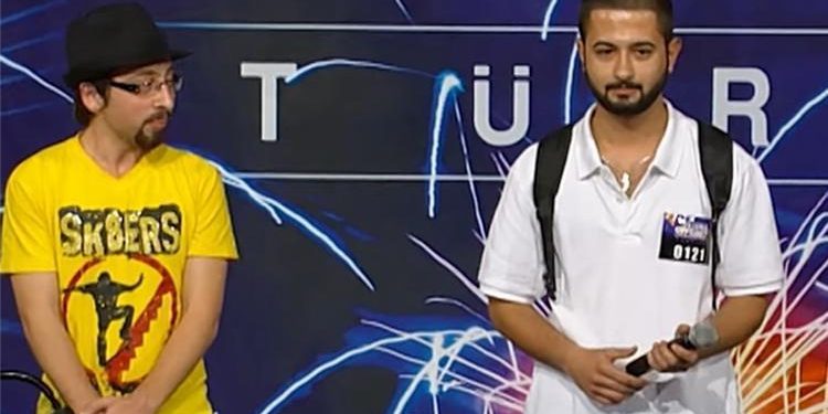 O da bahtını yetenek müsabakasında denemiş… Artık konserden konsere koşuyor!