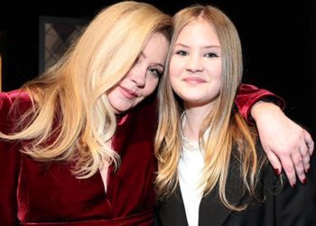 Onu göğsüme yatırdığımda kendi vücudumla barıştım: Ünlü yıldızın hastalığının ilacı biricik kızı