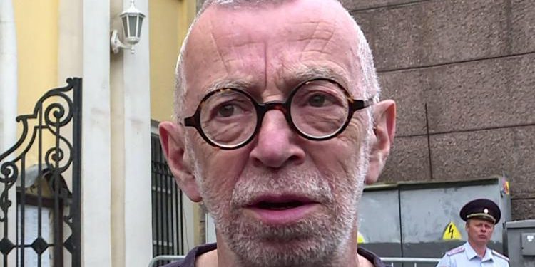 Rus şair Lev Rubinstein trafik kazasında hayatını kaybetti