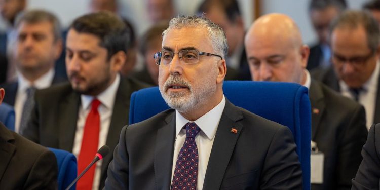 Son dakika haberi… Bakan Işıkhan’dan emeklilere müjde: SSK ve Bağ-Kur emeklilerinin maaş artışını yüzde 49,25’e yükseltiyoruz