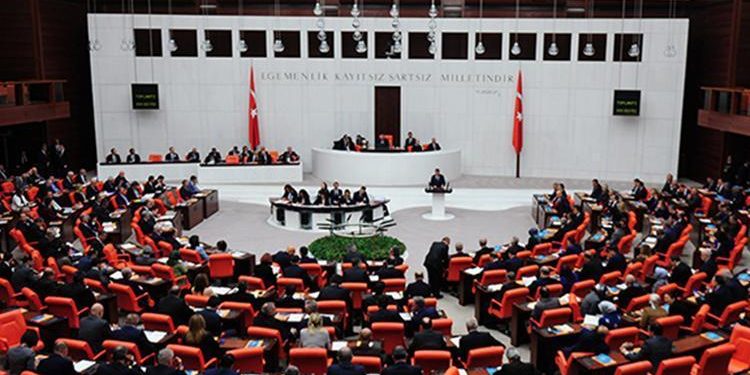 Son dakika! Türk askerinin Aden Körfezi’ndeki misyon müddeti uzatıldı